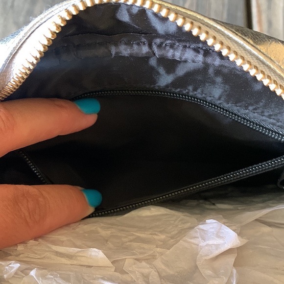 NWT Victoria’s Secret Crossbody purse - Picture 7 of 12